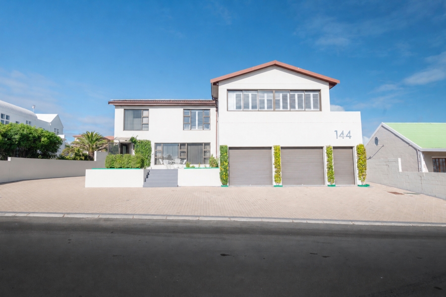 6 Bedroom Property for Sale in Myburgh Park Western Cape